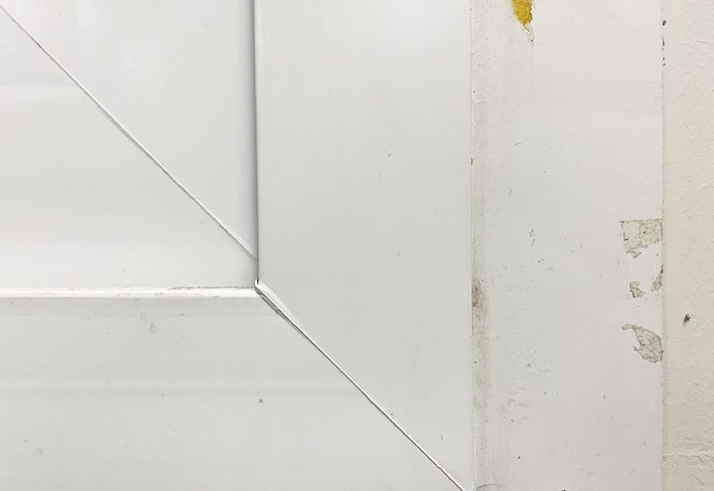 039